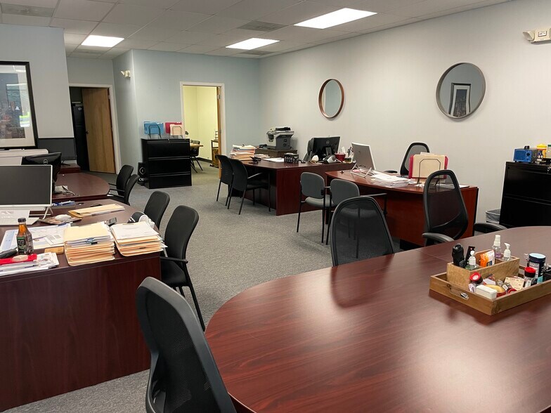 More Photos Of 331 Gambrills Rd, Gambrills Medical For Lease