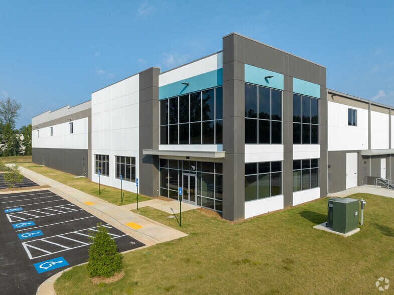 More Photos Of 70 Business Park Ct, Cartersville Distribution For Lease