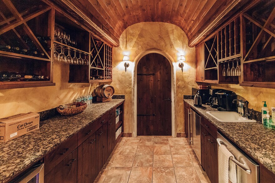 More Photos Of 8880 SW Nimbus Ave, Beaverton Medical For Lease