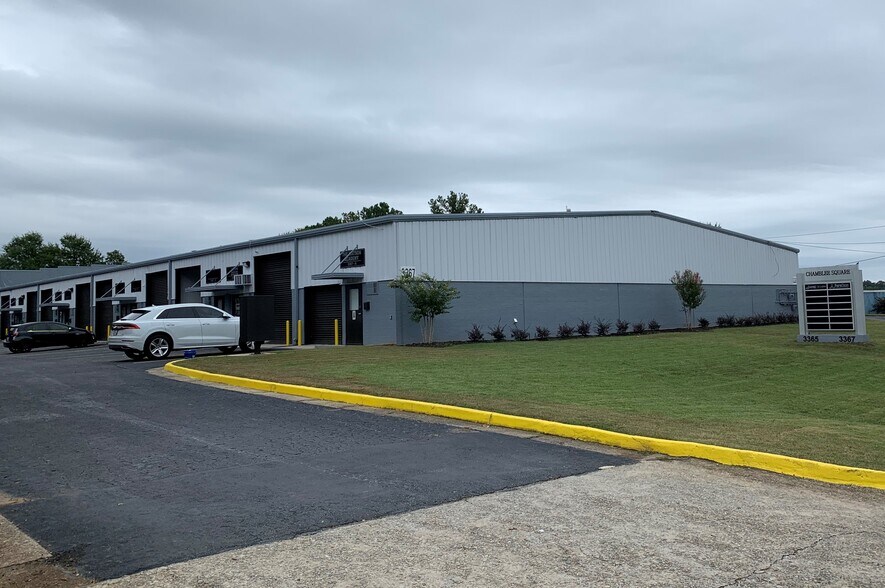 More Photos Of 3365-3367 W Hospital Ave, Chamblee Light Distribution For Lease
