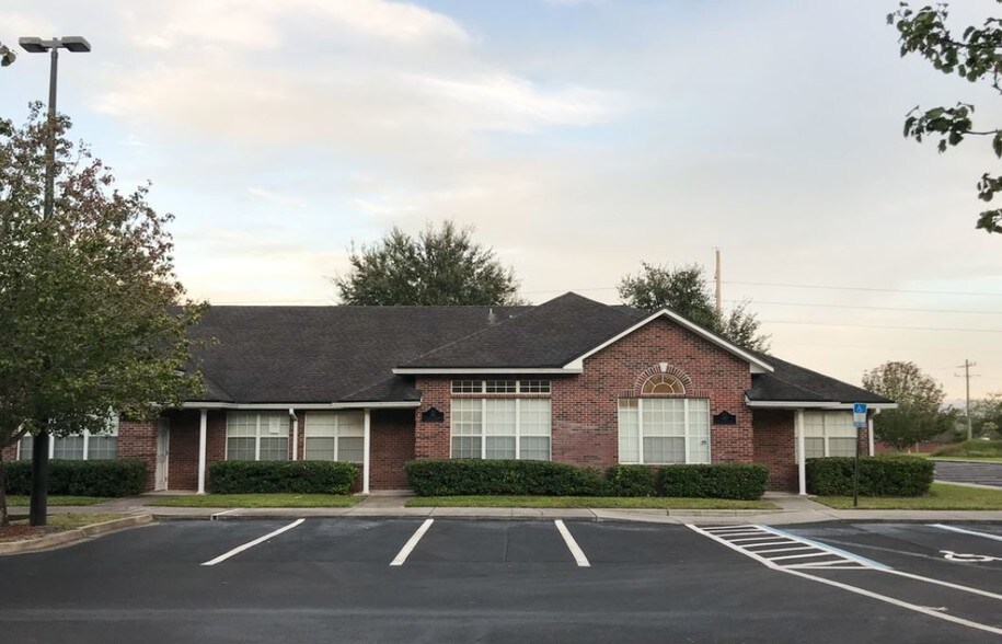 More Photos Of 3890 Dunn Ave, Jacksonville Office For Lease
