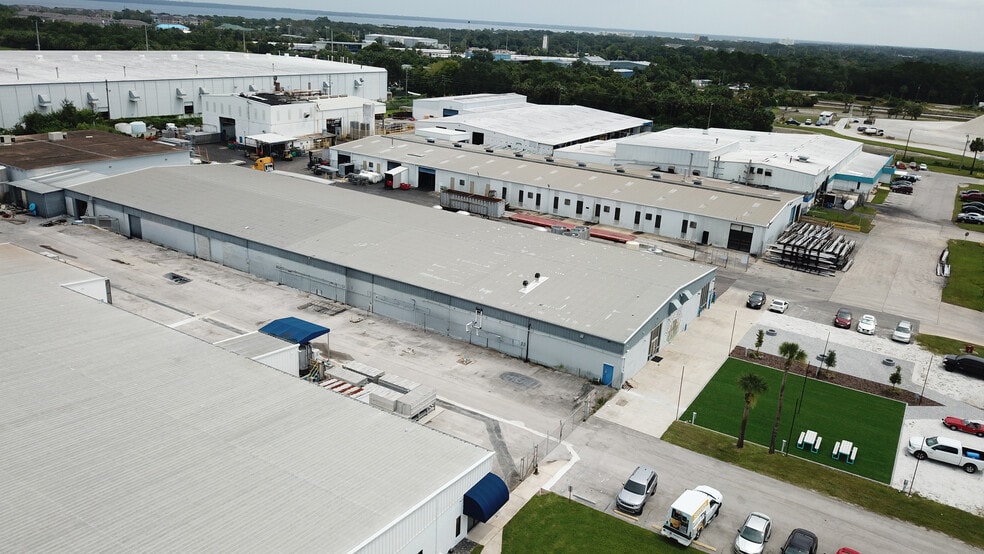 More Photos Of 2650 Jewett Ln, Sanford Manufacturing For Lease