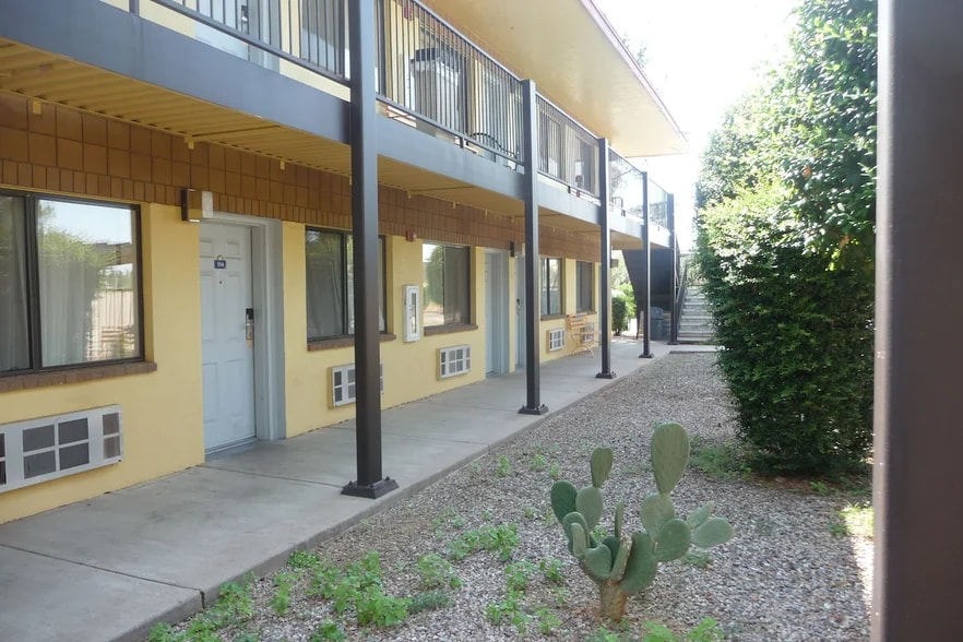 More Photos Of 3460 E Fry Blvd, Sierra Vista Hotel For Sale
