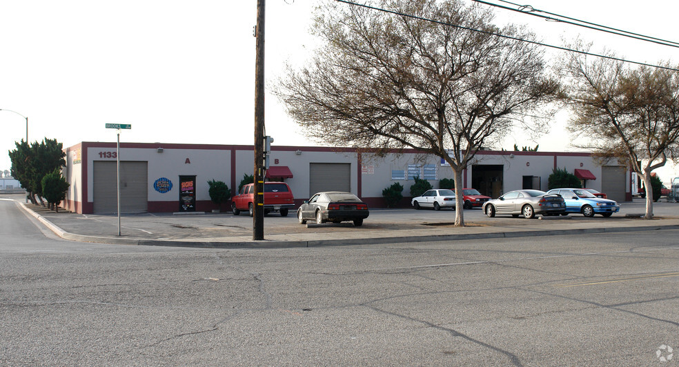 Primary Photo Of 1131-1133 Brooks St, Ontario Warehouse For Lease