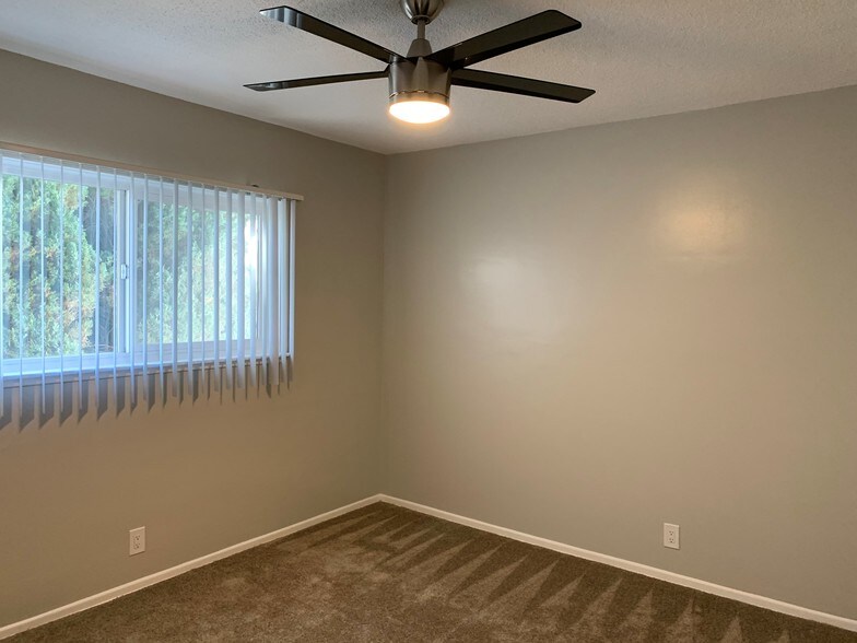 More Photos Of 7621 Washington Ave, Whittier Apartments For Sale