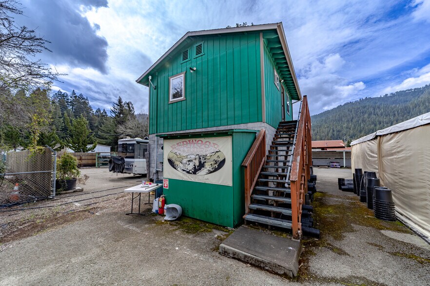 More Photos Of 55 Myers Ave, Myers Flat Manufacturing For Sale