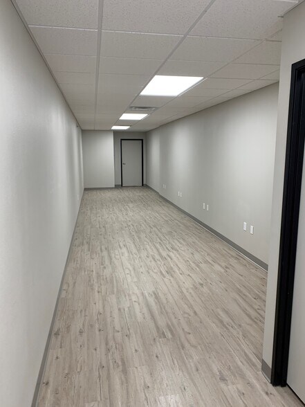More Photos Of 6015 S Rainbow Blvd, Las Vegas Coworking Space
