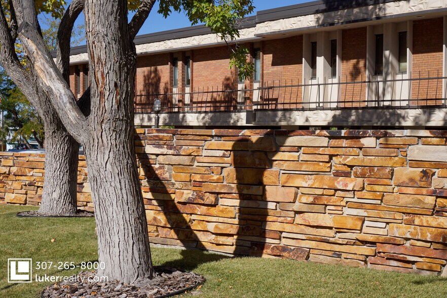 More Photos Of 940 E 3rd St, Casper Medical For Sale