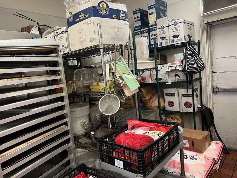 More Photos Of 1757 W Carson St, Torrance Storefront For Lease