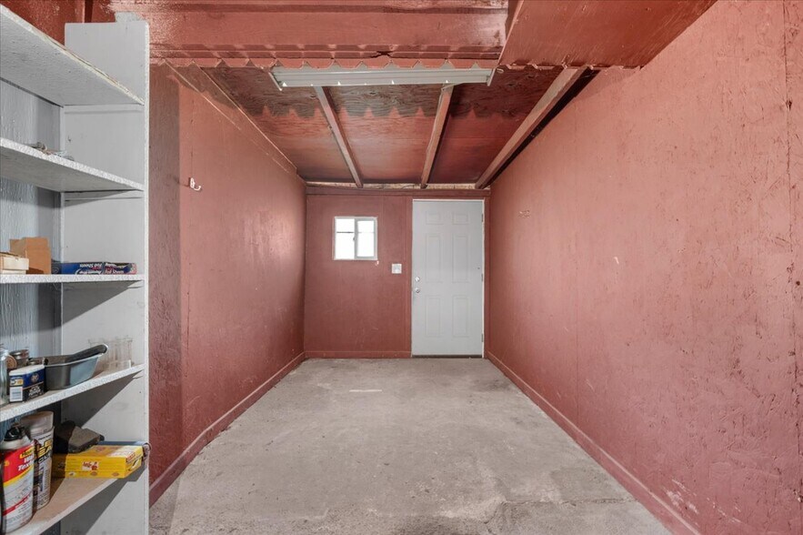More Photos Of 624 Park Blvd, Orange Cove General Retail For Sale