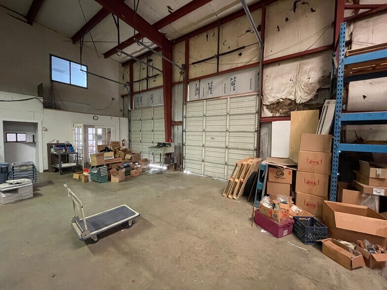 More Photos Of 1447 Gabriel Dr, Norfolk Warehouse For Sale