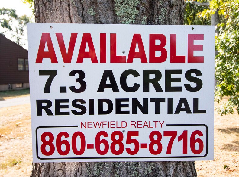 More Photos Of 44R Field, Cromwell Land For Sale