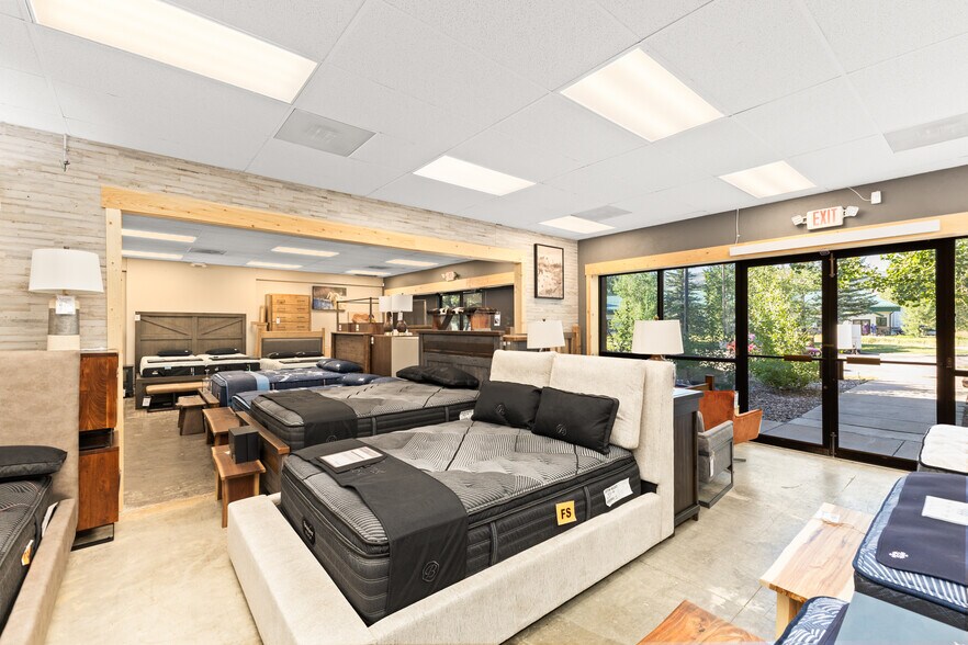 More Photos Of 1855 Shield Dr, Steamboat Springs Showroom For Sale