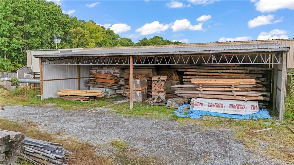 More Photos Of 11085 Baileyton Rd, Greeneville Manufacturing For Lease