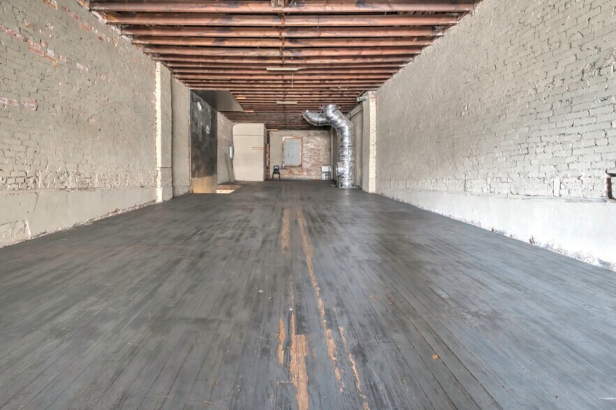 More Photos Of 620 S Calhoun St, Fort Wayne General Retail For Sale