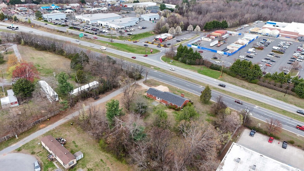 More Photos Of 1001 E Lynchburg Salem Tpke, Bedford Office For Sale