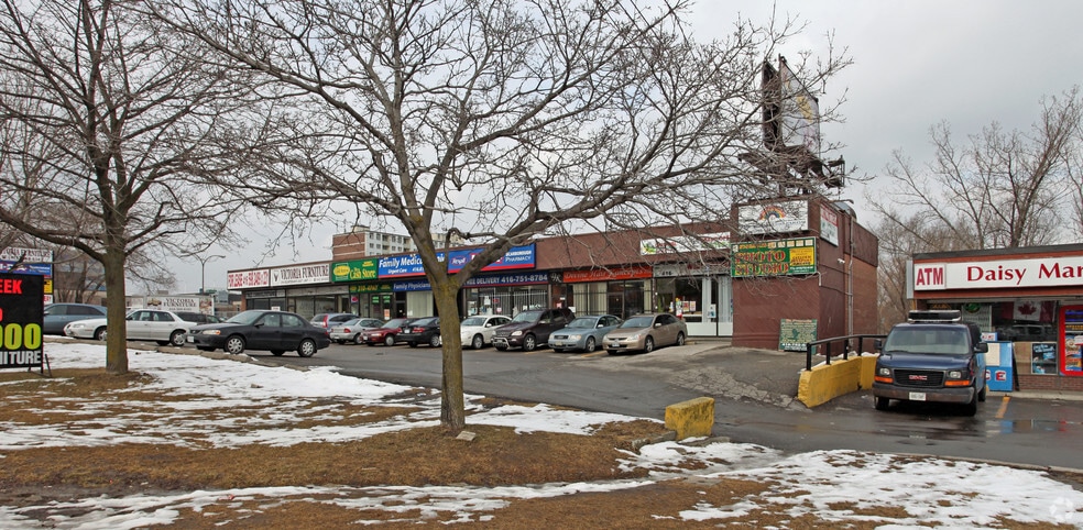 More Photos Of 2296 Eglinton Ave E, Toronto General Retail For Lease