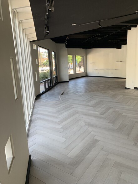 More Photos Of 480-506 Ocean Ave, Laguna Beach Storefront For Lease