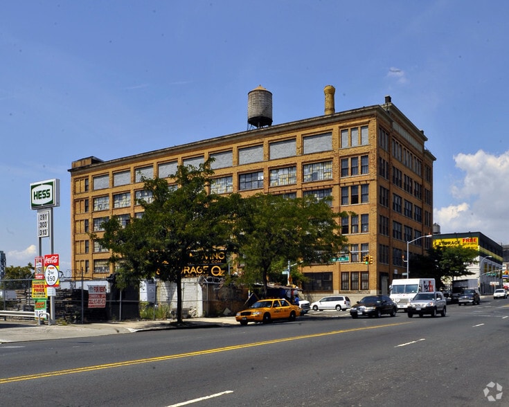 More Photos Of 120 Bruckner Blvd, Bronx Self Storage For Sale
