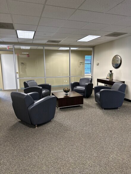 More Photos Of 35 N 4th St, Columbus Office For Lease