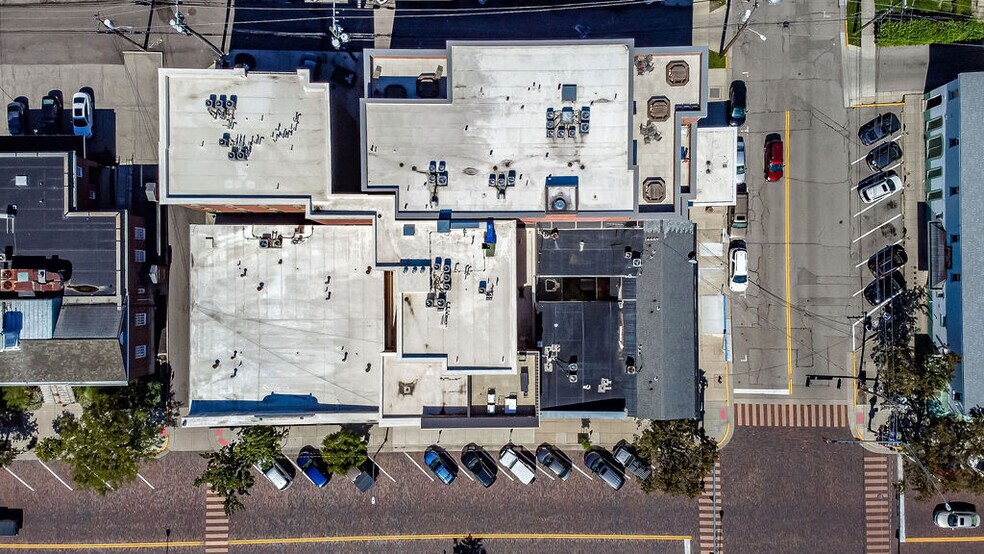 More Photos Of 100 W High St, Oxford Storefront Retail Residential For Sale