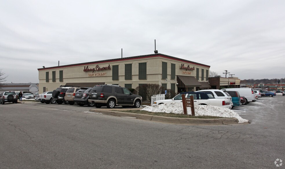 More Photos Of 6863-6879 W 91st St, Overland Park Unknown For Lease