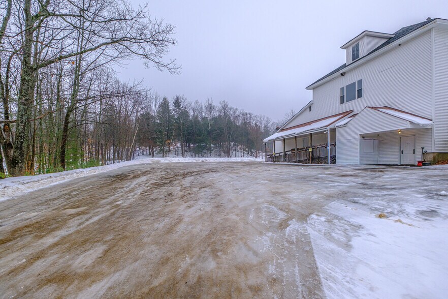 More Photos Of 184 Route 108, Rumford Freestanding For Sale