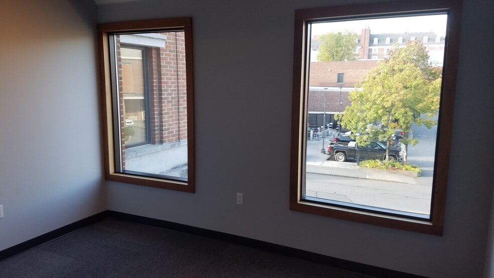 More Photos Of 3 Lebanon St, Hanover Storefront Retail Office For Lease