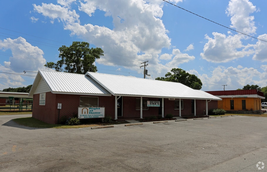 Primary Photo Of 1905 W Baker St, Plant City Office For Lease