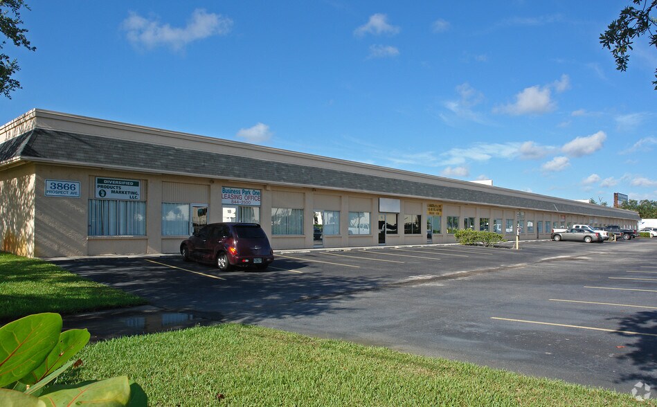 More Photos Of 3878 Prospect Ave, Riviera Beach Light Manufacturing For Lease