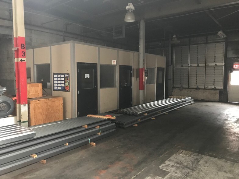 More Photos Of 2622 7th Ave, Watervliet Manufacturing For Lease