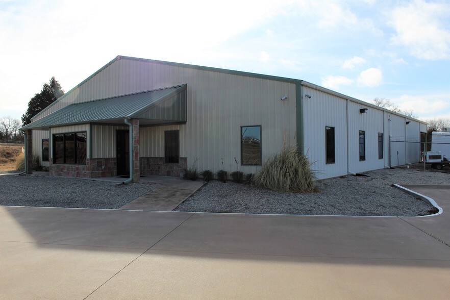 More Photos Of 340 Industrial Park Dr, Fairfield Warehouse For Sale