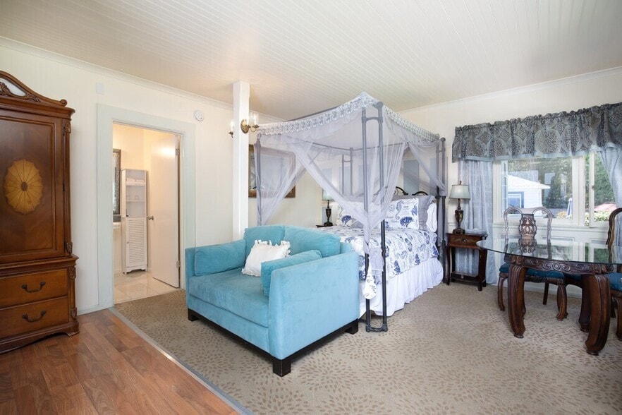 More Photos Of 620 El Salto Dr, Capitola Hospitality For Sale