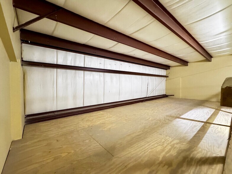 More Photos Of 8270-8302 Blaikie Ct, Sarasota Warehouse For Lease