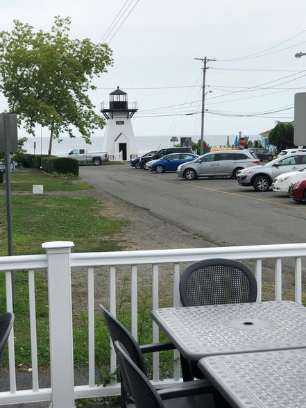 More Photos Of 5885 Main, Olcott Restaurant For Sale