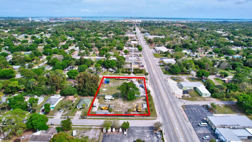 More Photos Of 2108 Orange Ave, Fort Pierce Freestanding For Sale
