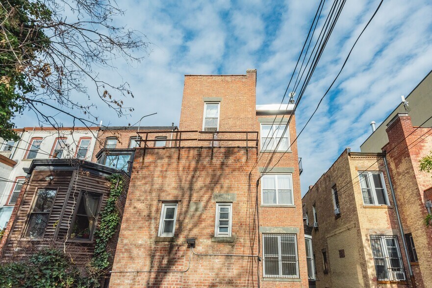 More Photos Of 324 Park Pl, Brooklyn Apartments For Sale