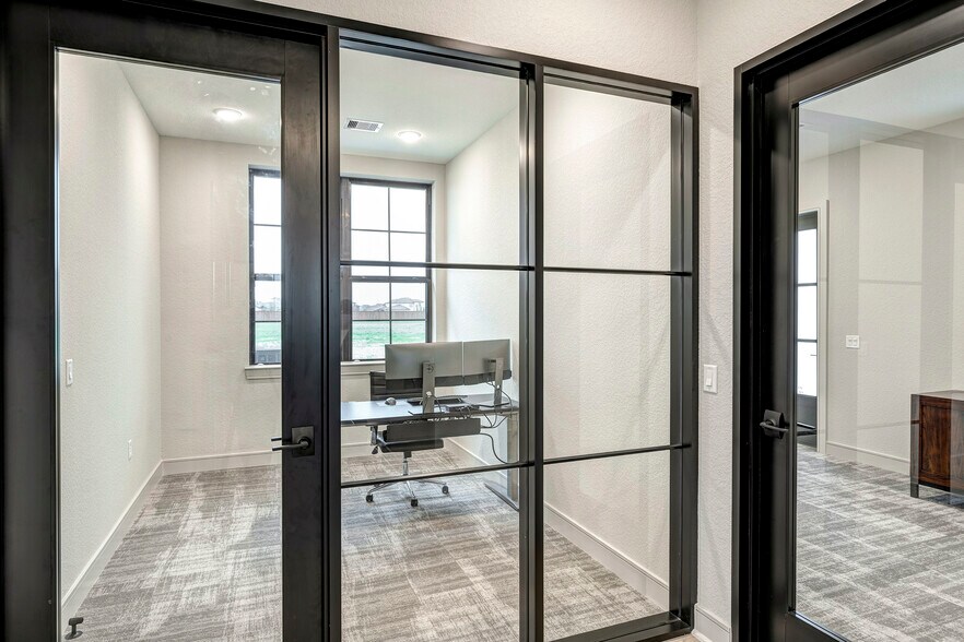 More Photos Of 10242 Greenhouse Rd, Cypress Office For Lease