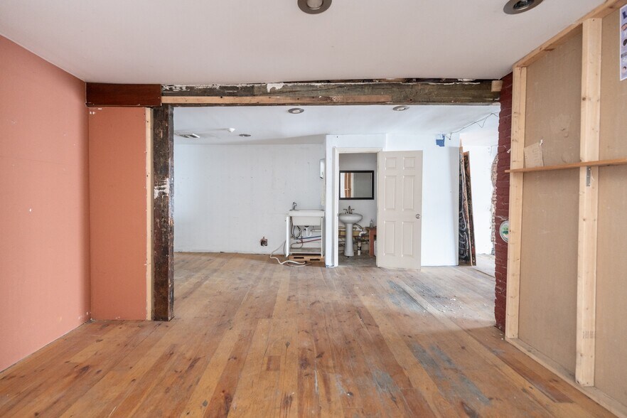 More Photos Of 57 N Front St, Kingston Storefront Retail Residential For Sale
