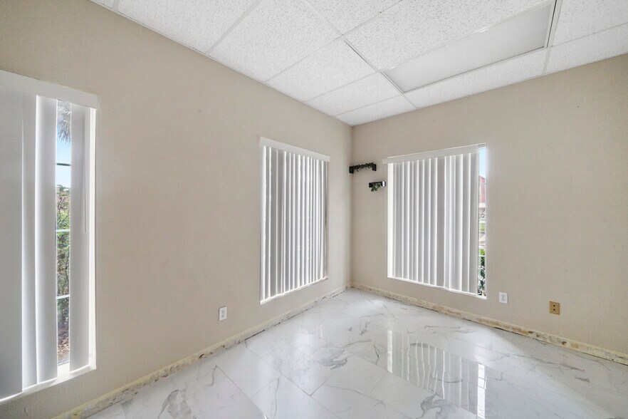 More Photos Of 0 Highway 105, Conroe Office Residential For Sale