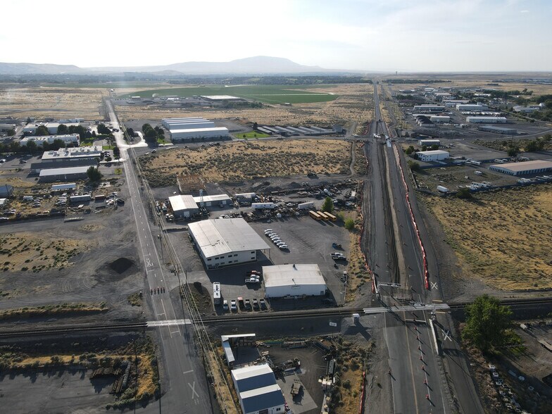 More Photos Of 1992 Saint St, Richland Flex For Sale