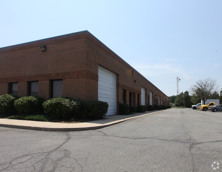 More Photos Of 101 Skipjack Rd, Prince Frederick Light Distribution For Lease