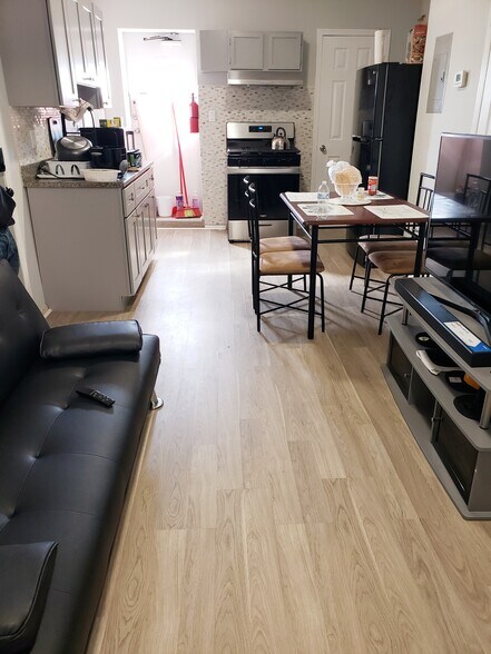 More Photos Of 79-81 Washington St, Perth Amboy Apartments For Sale