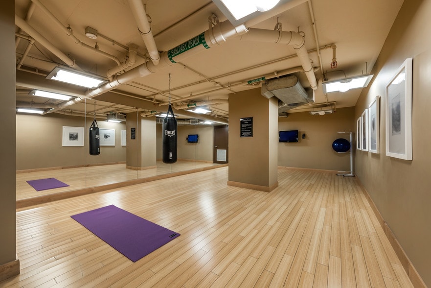 More Photos Of 8710 Cameron St, Silver Spring Apartments For Lease