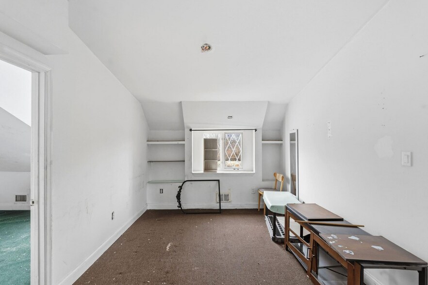 More Photos Of 2090 Blue Bell Rd, Williamstown Land For Sale