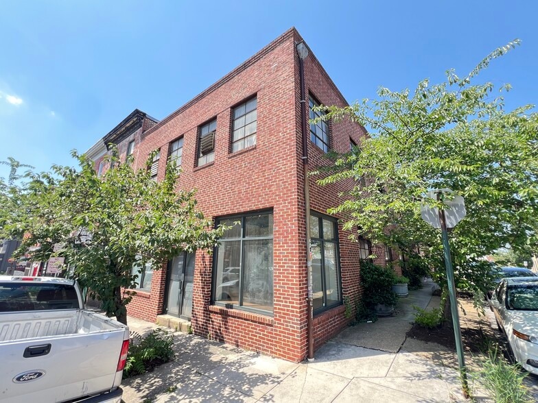More Photos Of 1438-1442 Light St, Baltimore Showroom For Sale