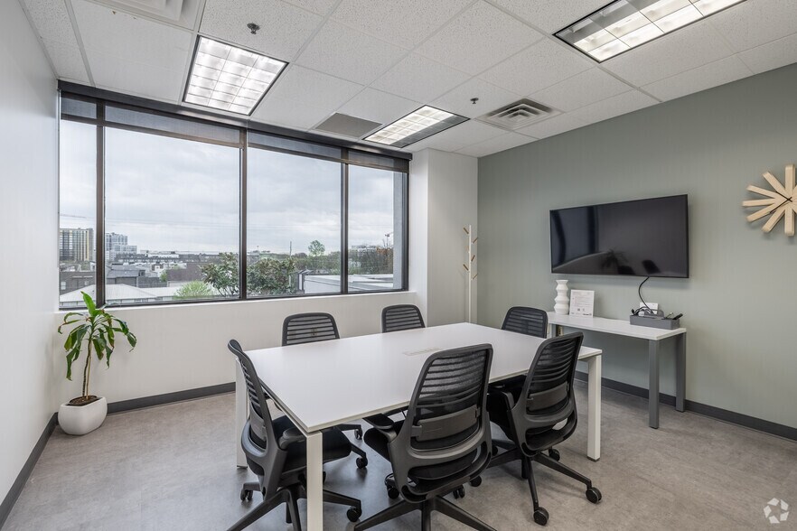 More Photos Of 1 Music Cir N, Nashville Coworking Space