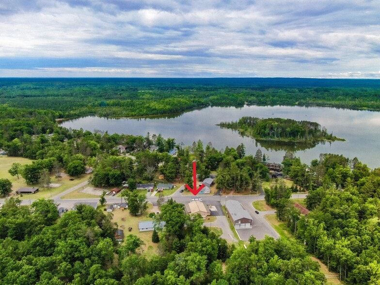 More Photos Of 1866 W Trask Lake Rd, Barton City Service Station For Sale