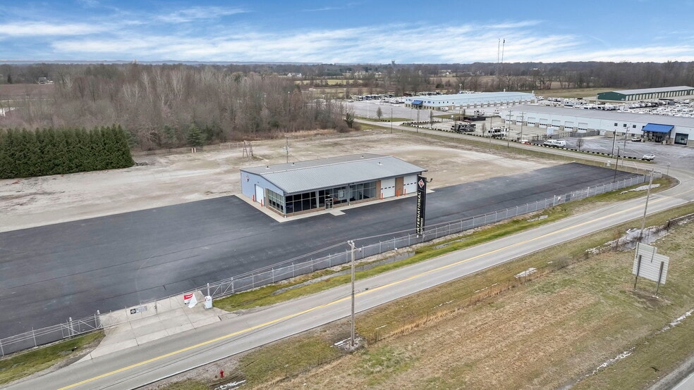 More Photos Of 10967 Columbus Pky, Pataskala Service For Sale