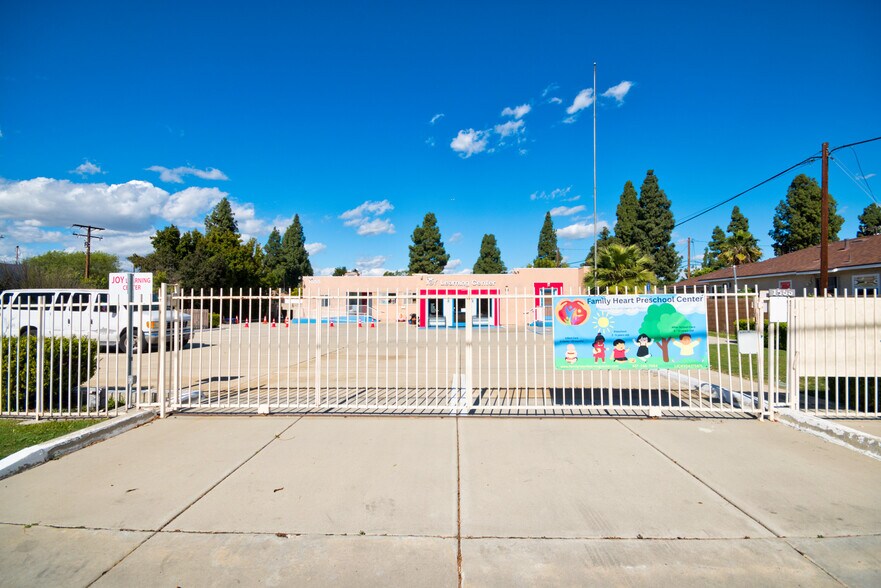 More Photos Of 1555 W Commonwealth Ave, Fullerton Office For Sale